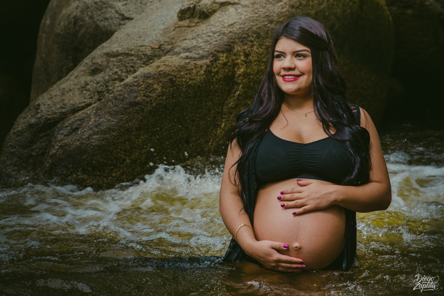 Fotografia de Embarazadas Medellin, Fotografia de Maternidad Bogota, Esperando a Salvador